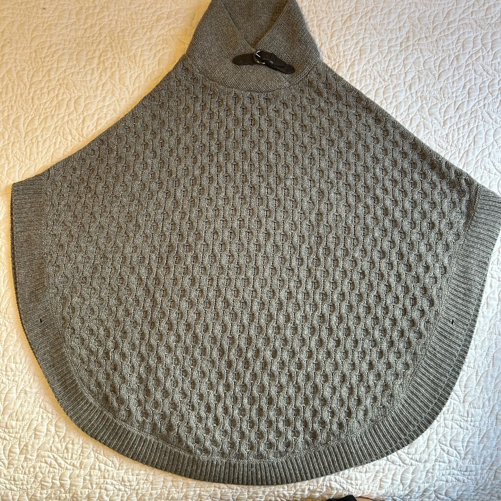 Massimo Dutti Cable Knit Gray Poncho